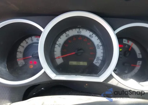 2014 Toyota Tacoma z USA, uszkodzony, nr VIN 5TFNX4CN7EX042678